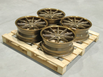 Set Of Cvr8 19X8 Et38 5X112 Gloss Bronze