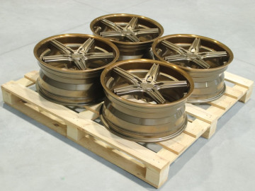 Set Of Cvr9 19X8,5 Et20 5X108 Gloss Bronze