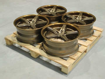 Set Of Cvr9 20X8,5 Et33 5X112 Gloss Bronze