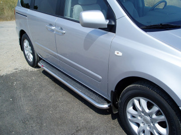 Estribos ROMIK CLASSIC sobre plataforma com tubo de aço inoxidável Ø60mm / Grand Cherokee WK/WH [2005 - 2010]