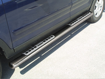 Estribos com plataforma e tubo em aço inoxidável Ø50 mm (apenas para modelos de 2002 a 2005).