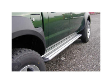 Estribos de plataforma de alumínio. Tipo S50 (cabina dupla) / Navara D22 [2002 - 2005]