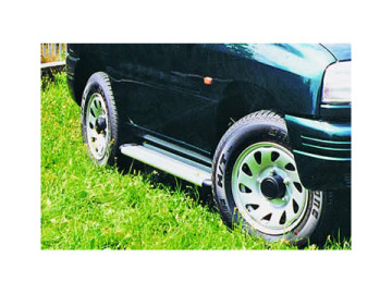 Estribos de plataforma em alumínio. Tipo S50 (3 portas)