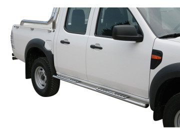 Estribos de secção oval em aço inoxidável com placas de rodagem. Tipo DSP (apenas 2006-2009; cabina dupla)