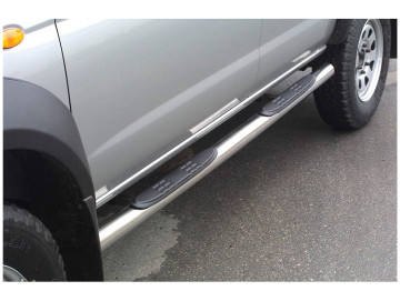 Estribos em tubo inox Ø76mm, com apoios (cabine dupla) / Navara D22 [2002 - 2005]