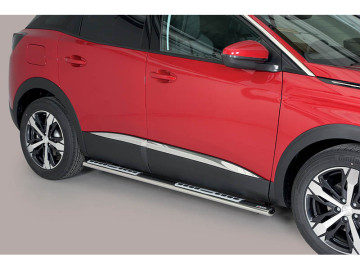 Estribos em tubo inox, seção oval, com pisantes. Tipo DSP