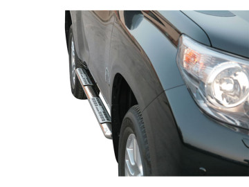 Estribos rolantes tubulares em aço inoxidável, secção oval, com placas de rodagem.Tipo DSP (5 portas)