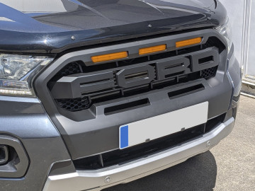Grelha Frontal em ABS com LEDs e letras “FORD”, estilo Raptor, para Ford Ranger Wildtrak 2019–2022.