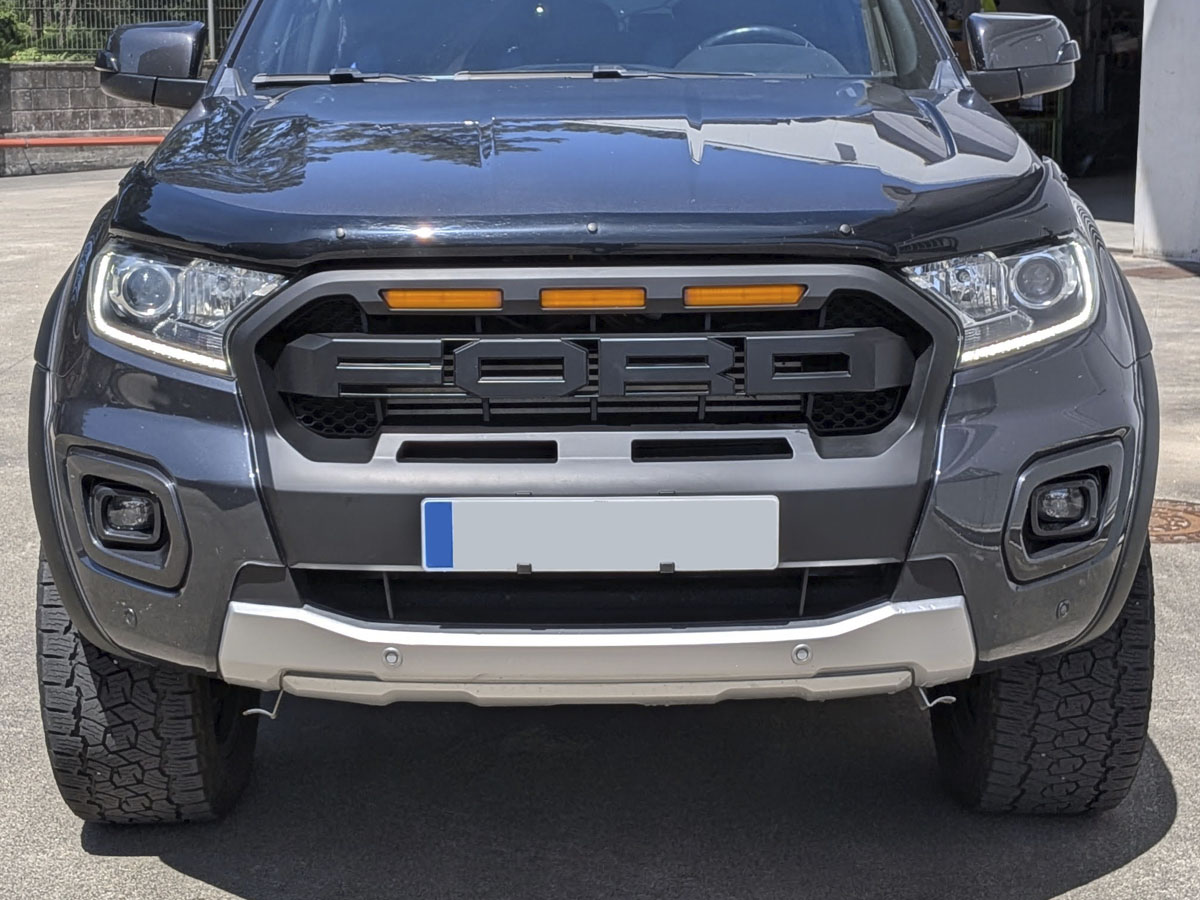 Grelha Frontal em ABS com LEDs e letras “FORD”, estilo Raptor, para Ford Ranger Wildtrak 2019–2022.