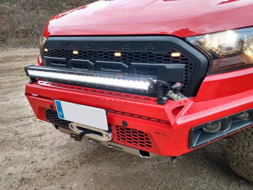 Grelha frontal em ABS com LED e letras “FORD” – Ranger 2016–2019