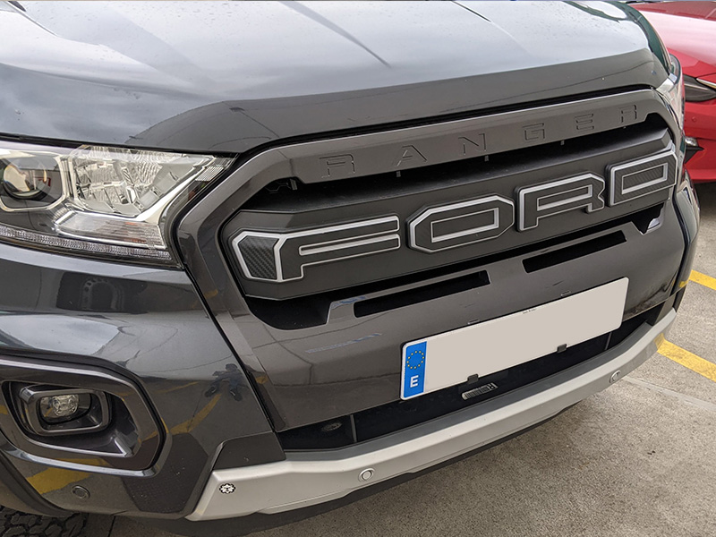 Grelha frontal em ABS com letras “FORD” XTREME LED – Ranger 2019–2022