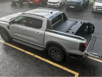 Hard-Tri-Fold Ford Ranger 2023 + cobertura plana (Wildtrak apenas)