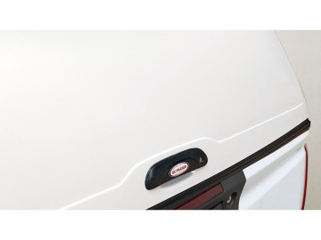 HardTop ALPHA CMX em fibra de vidro, com 3 portas em fibra de vidro (cabine dupla)
