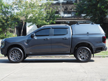 HardTop ALPHA CMX em fibra de vidro, com portas laterais elevatórias em fibra de vidro (cabina dupla)- Ford Ranger (2023+)