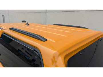 Hardtop AEROKLAS Stylish Plus em ABS com portões para Toyota Hilux 2026+ (cabina dupla)