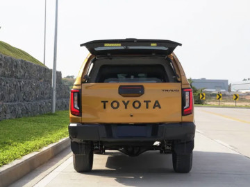 Hardtop AEROKLAS em ABS com janelas para Toyota Hilux 2026+ (cabina dupla)