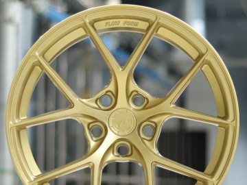 Jr Wheels Sl01 18X10,5 Gloss Gold