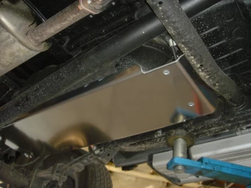 N4 - Proteção inferior do tanque de combustível 6mm