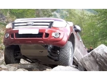 N4 - Proteção inferior frente em alumínio 8mm Ford Ranger entre 2011 e 2019