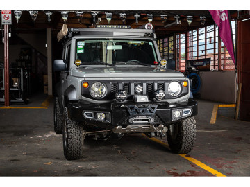Para-choque dianteiro baseado em guincho com faróis integrados Jimny [2018 - ]
