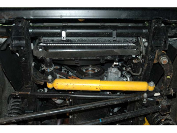 Proteção da barra de direção em aço de 2,5 mm (J75/78; para veículos com para-choques de série)