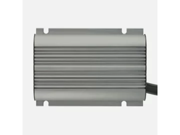 Redarc - Carregador de baterias interno, 12V, 40A, com regulador