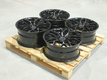 Set Of Cvr1 20X8,5 20X9,5 Et40 5X108 Double Tinted Black