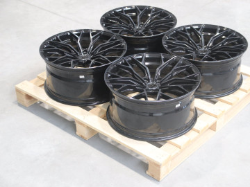 Set Of Cvr1 20X9,5 Et33 5X114,3 Double Tinted Black