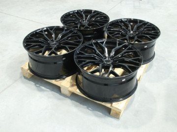 Set Of Cvr1 23X10,5 Et15 5X112 Double Tinted Black