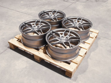 Set Of Cvr3 19X8 Et32 19X8,5 Et39 5X114,3 Brushed Titanium