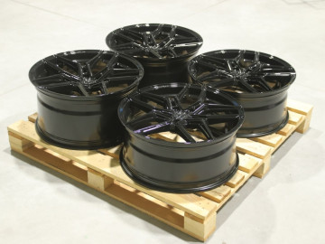 Set Of Cvr5 21X9 Et52 21X10,5 Et33 5X108 Gloss Black