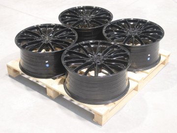 Set Of Cvr7 22X10 Et25 5X112 Platinum Black