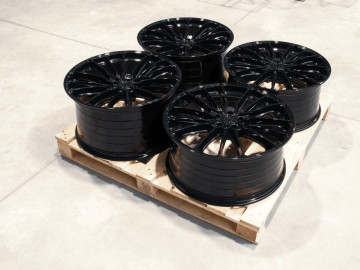 Set Of Cvr7 22X10 Et51 22X11,5 Et48 5X112 Platinum Black