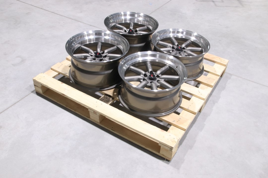 Set Of Jr19 17X8 Et0 17X9 Et-25 3X112 Gun Metal