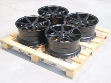 Set Of Jr20 18X8,5 Et30 5X114,3 Matt Black