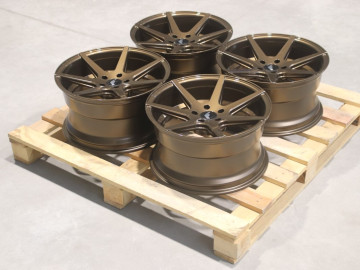Set Of Jr20 18X9,5 Et35 5X112 Gloss Bronze
