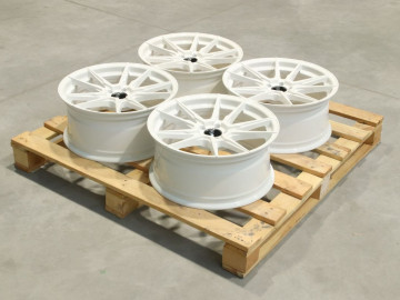 Set Of Jr21 18X8 Et35 5X100 Gloss White