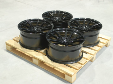 Set Of Jr21 19X9,5 Et29 5X112 Gloss Black