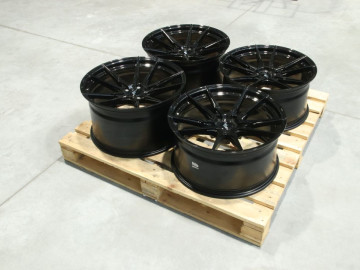 Set Of Jr21 20X10 Et23 20X11 Et43 5X114.3 Gloss Black