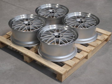 Set Of Jr23 19X8,5 Et35 5X112 Hyper Silver W/Machined Lip