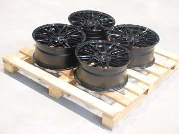 Set Of Jr28 17X8 Et30 4X108 Gloss Black