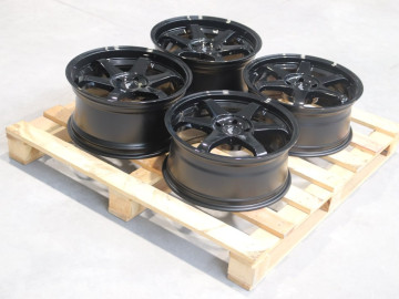 Set Of Jr3 18X8 Et35 18X9 Et40 5X114,3 Gloss Black