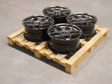 Set Of Jr34 18X8 Et35 5X114,3 Hyper Black