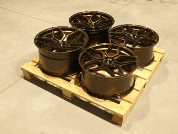 Set Of Jr34 20X9 Et35 20X10,5 Et20 5X120 Gloss Bronze