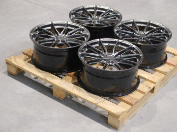 Set Of Jr37 19X8,5 Et43 5X120 Hyper Black