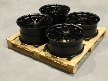 Set Of Jr37 20X8,5 Et35 20X10 Et45 5X114,3 Matt Black