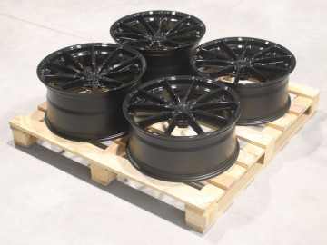 Set Of Jr37 20X8,5 Et35 20X10 Et45 5X120 Gloss Black
