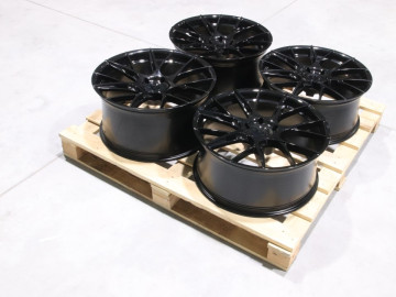 Set Of Jr42 20X9 Et20 + 20X10 Et30 5X120 Gloss Black