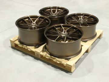 Set Of Jr44 21X9,5 Et25 21X10,5 Et28 5X112 Platinum Bronze