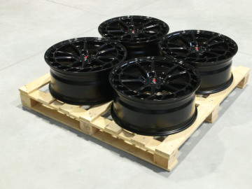 Set Of Jr45 20X8,5 Et45 5X112 Gloss Black